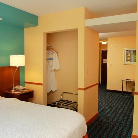Fairfield Inn & Suites Traverse City Exterior foto